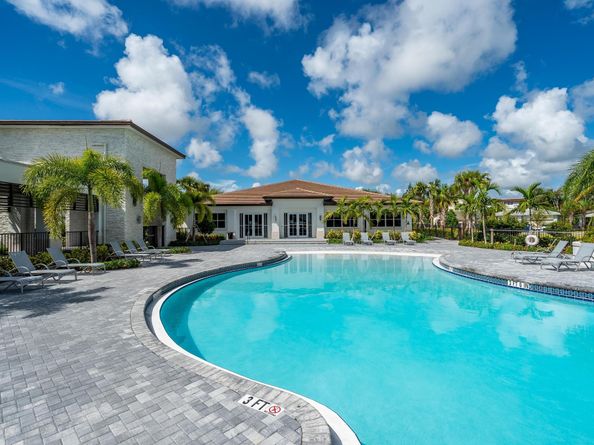 3970 Pelicano Way, Deerfield Beach FL 33064