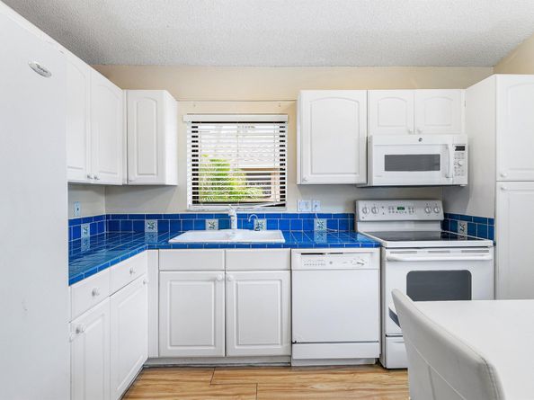 8077 Springtree Road, Boca Raton FL 33496