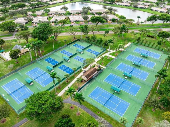 8077 Springtree Road, Boca Raton FL 33496