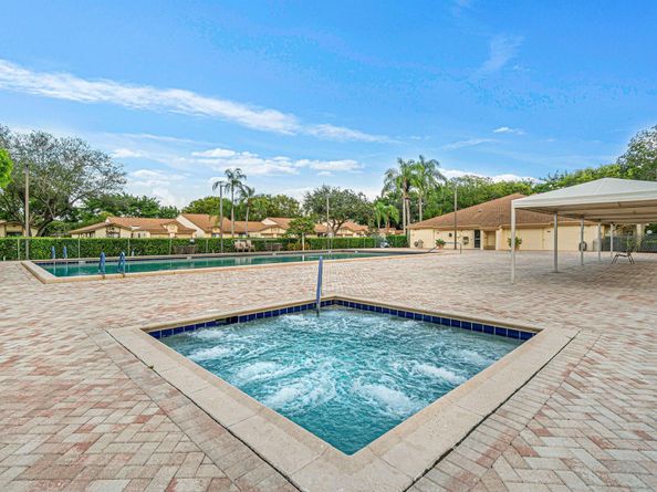 8077 Springtree Road, Boca Raton FL 33496