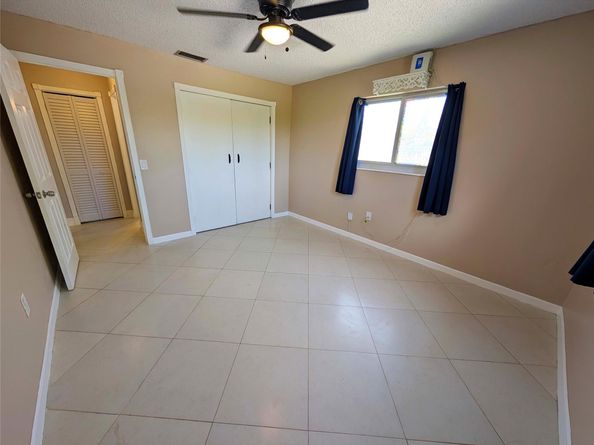 9041 NW 25th St, Sunrise FL 33322