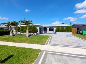 9041 NW 25th St, Sunrise FL 33322