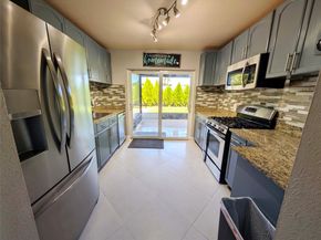 9041 NW 25th St, Sunrise FL 33322