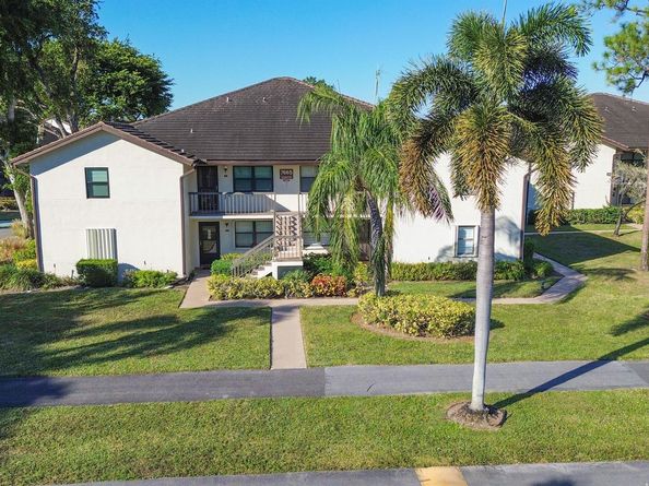 7665 Tahiti Lane 102, Lake Worth FL 33467
