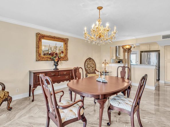 3990 NW 42nd Ave 308, Lauderdale Lakes FL 33319