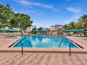 3990 NW 42nd Ave 308, Lauderdale Lakes FL 33319