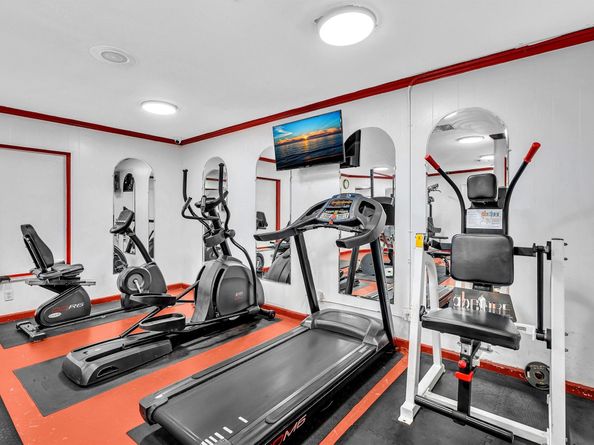 3990 NW 42nd Ave 308, Lauderdale Lakes FL 33319