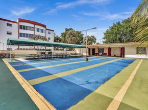 3990 NW 42nd Ave 308, Lauderdale Lakes FL 33319