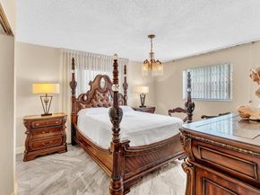 3990 NW 42nd Ave 308, Lauderdale Lakes FL 33319