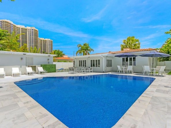 3025 Center Avenue, Fort Lauderdale FL 33308