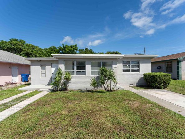 1340 W 33rd Street, Riviera Beach FL 33404