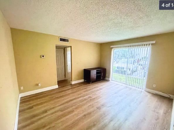 5314 NE 6th Avenue F20, Oakland Park FL 33334