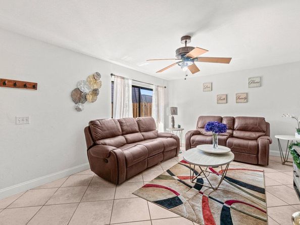 7529 Courtyard Run E, Boca Raton FL 33433