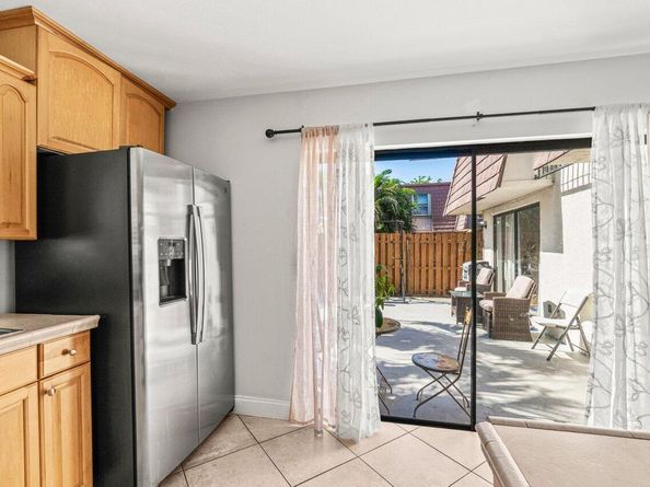 7529 Courtyard Run E, Boca Raton FL 33433