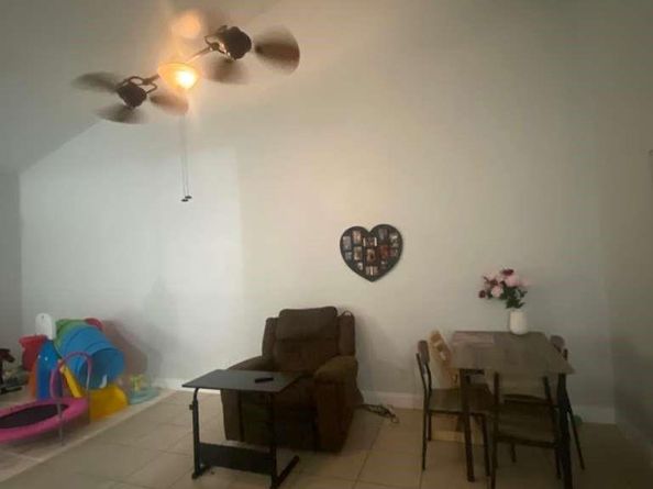 3441 NW 44 St 203, Oakland Park FL 33309