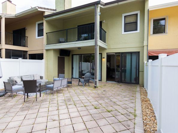 5698 Santiago Cir 5698, Boca Raton FL 33433