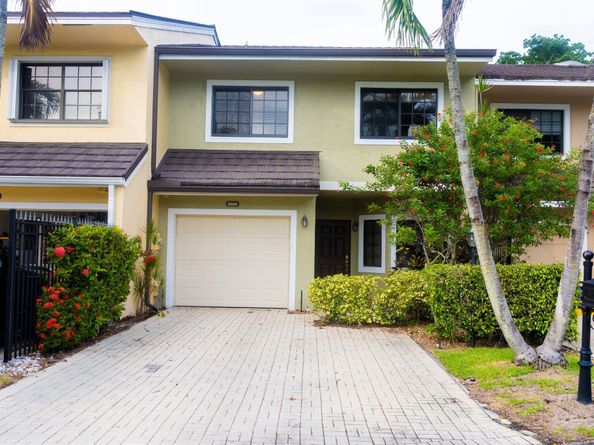5698 Santiago Cir 5698, Boca Raton FL 33433