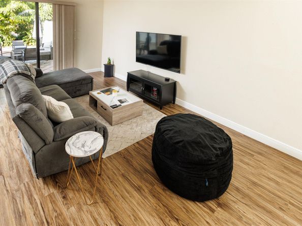 5698 Santiago Cir 5698, Boca Raton FL 33433