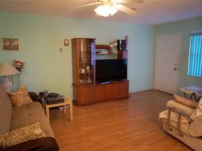 160 NE 8th Ave 25 B, Hallandale Beach FL 33009