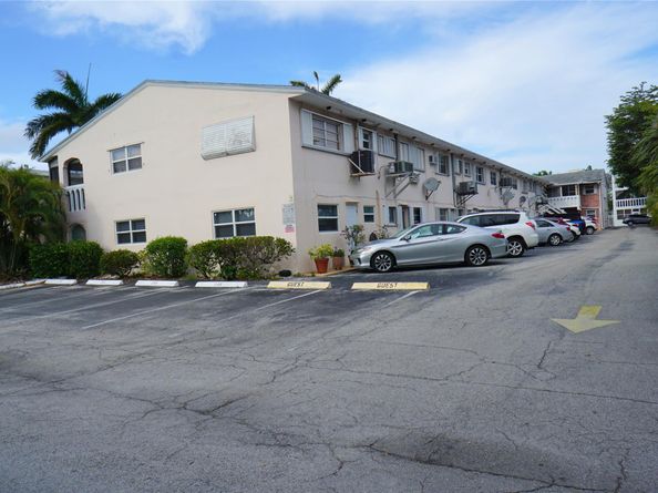 160 NE 8th Ave 25 B, Hallandale Beach FL 33009