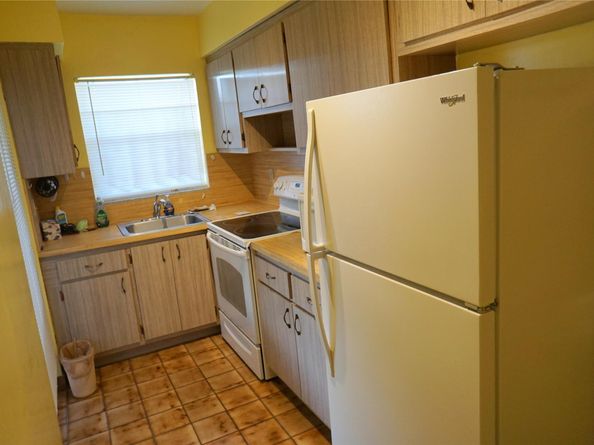 160 NE 8th Ave 25 B, Hallandale Beach FL 33009