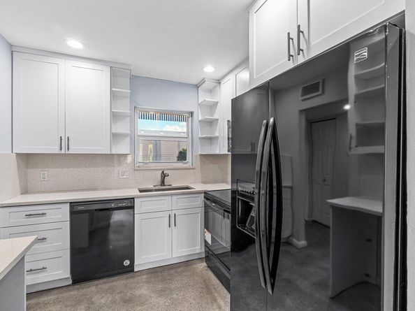 200 Waterway Drive S 202, Lantana FL 33462