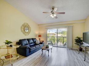 300 Crestwood Court N 307, Royal Palm Beach FL 33411