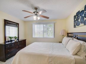 300 Crestwood Court N 307, Royal Palm Beach FL 33411