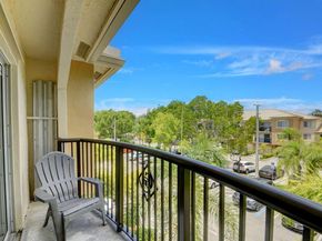 300 Crestwood Court N 307, Royal Palm Beach FL 33411