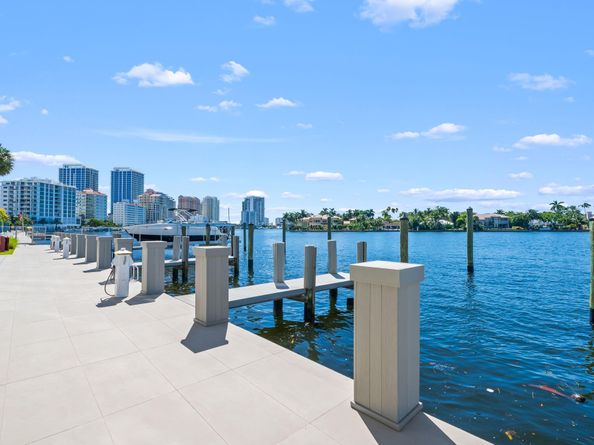 435 Bayshore Dr 302, Fort Lauderdale FL 33304