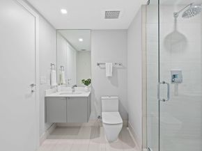 435 Bayshore Dr 302, Fort Lauderdale FL 33304