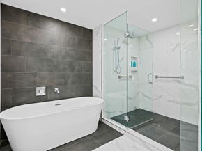 435 Bayshore Dr 302, Fort Lauderdale FL 33304