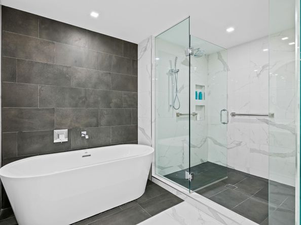 435 Bayshore Dr 302, Fort Lauderdale FL 33304