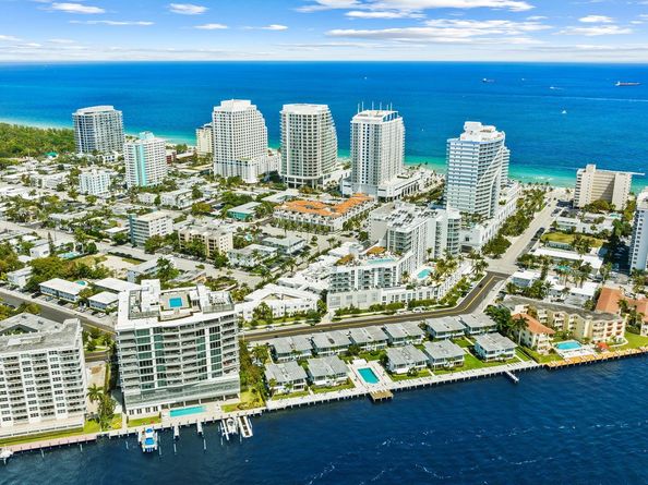435 Bayshore Dr 302, Fort Lauderdale FL 33304