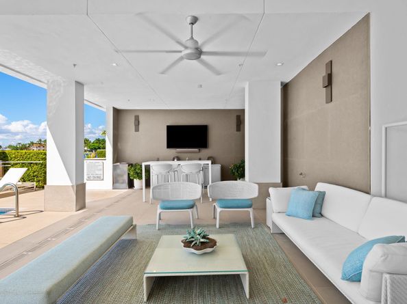 435 Bayshore Dr 302, Fort Lauderdale FL 33304