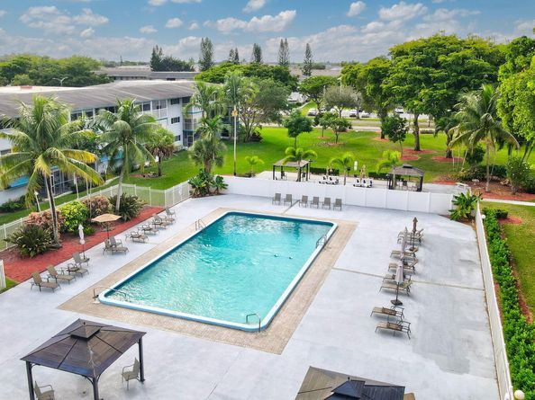 4800 Hillcrest Lane 503, Hollywood FL 33021