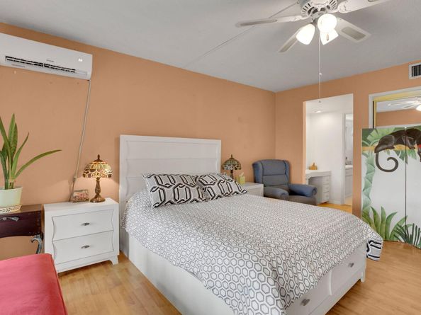 4800 Hillcrest Lane 503, Hollywood FL 33021