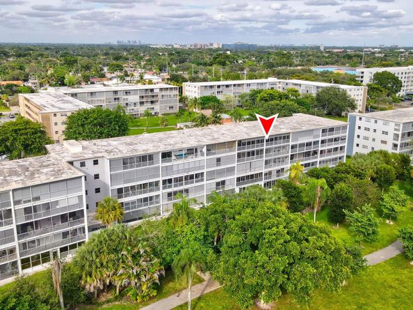 4800 Hillcrest Lane 503, Hollywood FL 33021