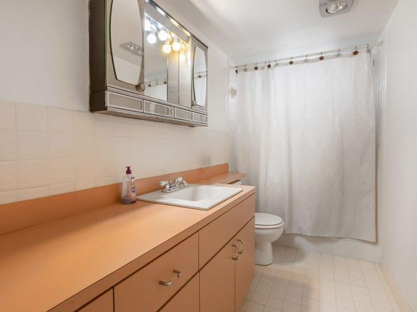 4800 Hillcrest Lane 503, Hollywood FL 33021