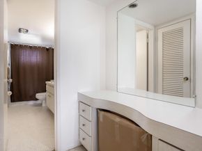 4800 Hillcrest Lane 503, Hollywood FL 33021