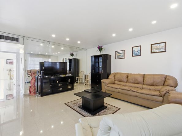 321 Piedmont G, Delray Beach FL 33484