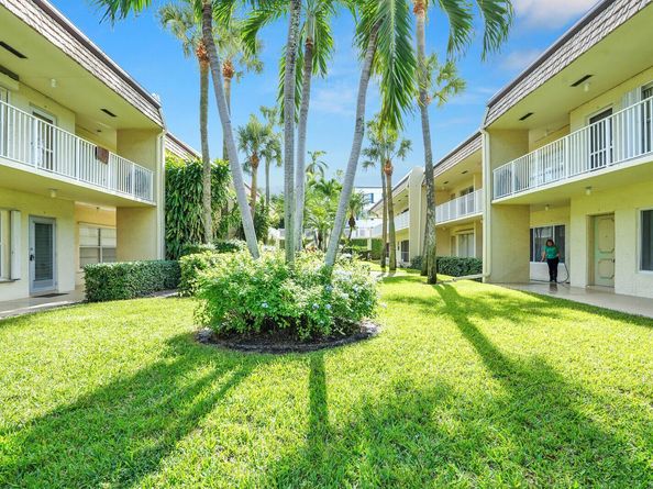 632 Snug Harbor Drive D14, Boynton Beach FL 33435