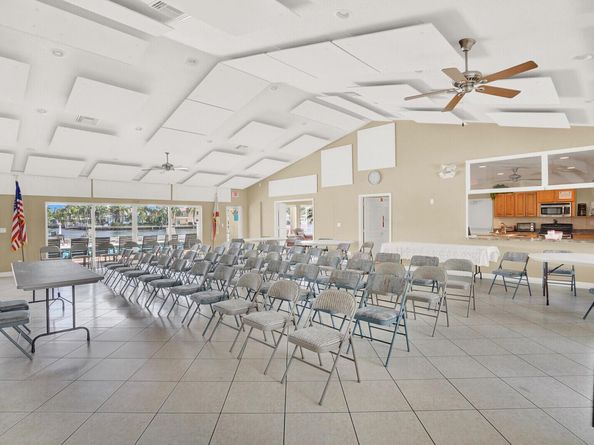 632 Snug Harbor Drive D14, Boynton Beach FL 33435