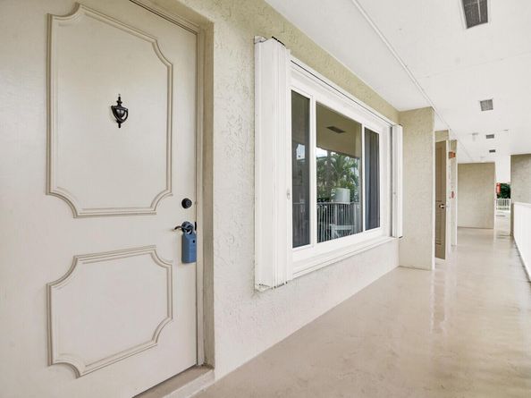 632 Snug Harbor Drive D14, Boynton Beach FL 33435