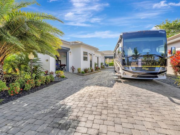 510 S Cortez Dr, Pompano Beach FL 33068