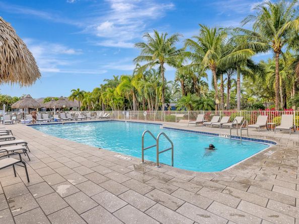 510 S Cortez Dr, Pompano Beach FL 33068