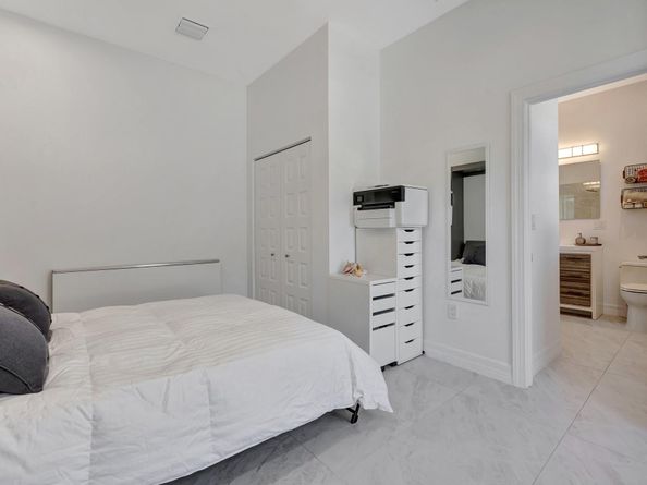 510 S Cortez Dr, Pompano Beach FL 33068