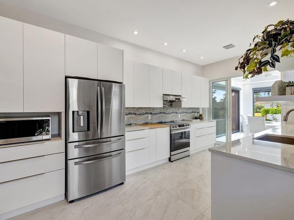 510 S Cortez Dr, Pompano Beach FL 33068