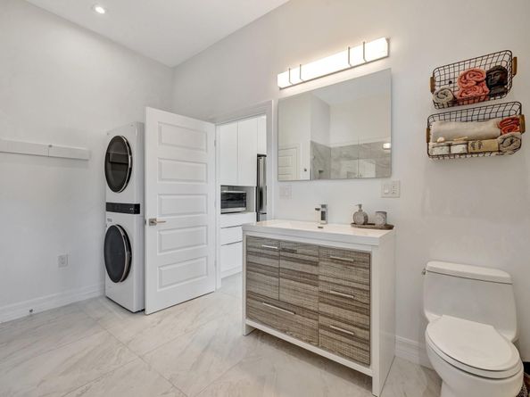 510 S Cortez Dr, Pompano Beach FL 33068