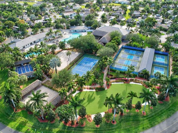 510 S Cortez Dr, Pompano Beach FL 33068